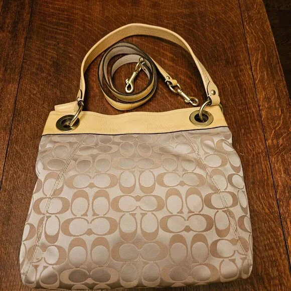 Vintage Y2K Coach Ashley Hippie Bag. Extra Strap - Picture 2 of 8